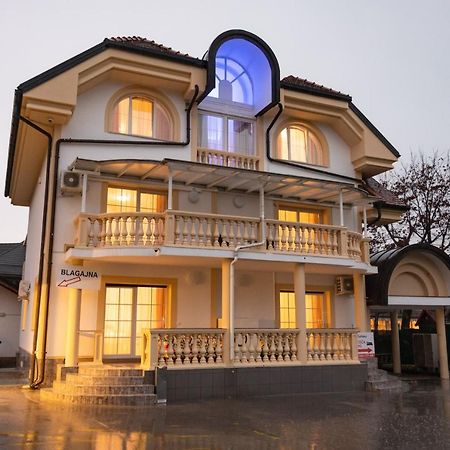 Apartments And Rooms Rubina Любляна Экстерьер фото
